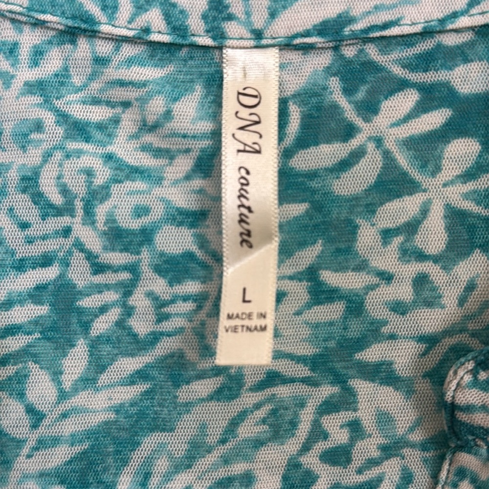 Turquoise Top - Picture 3 of 3